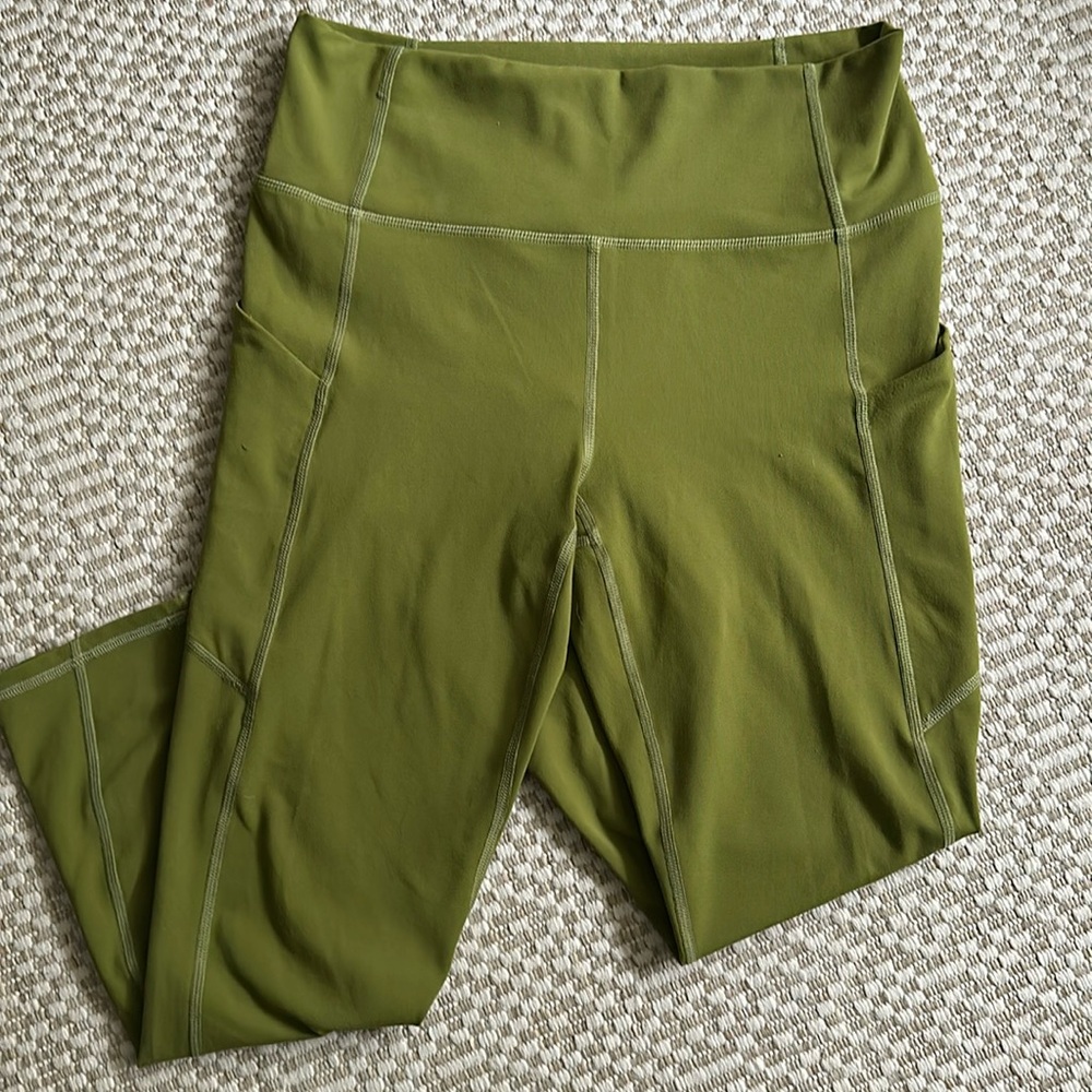Fabletics Oasis PureLuxe High Waisted 7/8 Legging